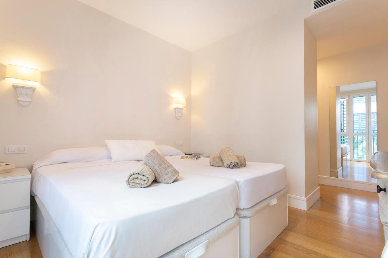 מאלגה Acogedor Apartamento Junto A La Catedral By Rent Me מראה חיצוני תמונה