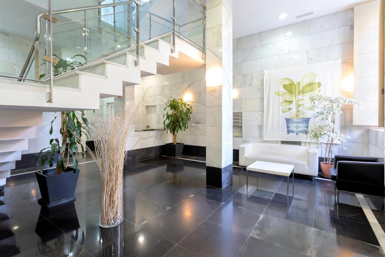 מאלגה Acogedor Apartamento Junto A La Catedral By Rent Me מראה חיצוני תמונה